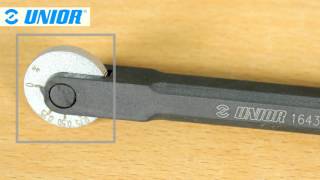 Professional chain wear indicator 16434  Product Overview  Unior Bike Tools [upl. by Zetta503]