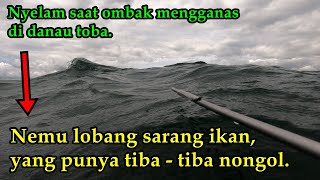 Nekat Spearfishing saat ombak danau toba mengganas malah ketemu lobang sarang ikan nila babon [upl. by Letnwahs948]