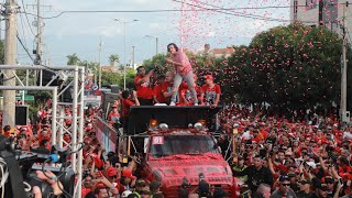 Silvestre Dangond se tomó las calles de Valledupar con Ta Malo [upl. by Edlin]