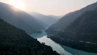 LHimalaya une bombe climatique qui menace lInde • FRANCE 24 [upl. by Oileve620]