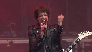 I Miss The Misery  Halestorm Live At Download 2019  Legendado [upl. by Ordnasela]