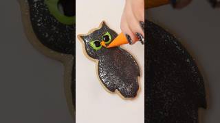 Sparkly owl cookie for Halloween🦉✨ cookiedecorating decoratedcookies animalcookies halloween [upl. by Paxton276]