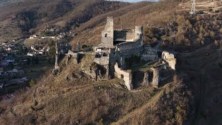 Burgruine Senftenberg  4k Luftaufnahmen einer längst vergangen Zeit  Dji Mini 4  Drohnenaufnahme [upl. by Laurie]