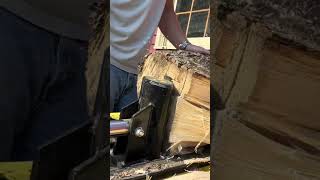 Champion log splitter hits a large knot  firewoodsplitter wood [upl. by Arquit]