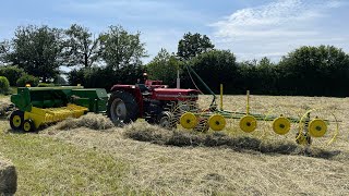 Massey Ferguson 140 S John Deere 332A et Soleil Frontal Remy 5 Soleils  Pressage Moyenne Densité [upl. by Ita812]