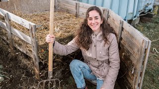 Cómo HACER COMPOST FÁCIL  Parte 2 Voltear Compost [upl. by Eceertal]