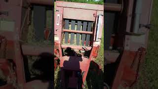 530 Hesston round baler [upl. by Artiek]