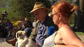 Stammtisch mit den Hundebesitzern im quotMinihofbräuhausquot [upl. by Leong]