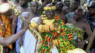 Asantehene Dances with Mponponsuo Sword🔥🔥🔥gold dance drums [upl. by Eeltrebor50]