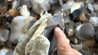 201  22 Spalling Chert Flint for Flintknapping [upl. by Settle385]