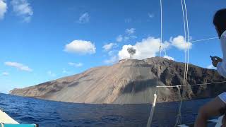 Vacanze in catamarano in Italia  tour delle Isole Eolie [upl. by Ij]