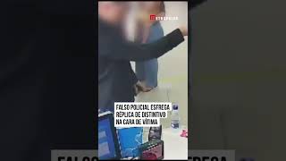 Falso policial esfrega réplica de distintivo na cara de vítima [upl. by Noiemad323]