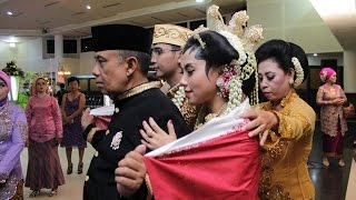 Panduan Temu Manten Adat Jawa dan Panggih Manten Adat Jawa by Raddin Wedding [upl. by Lrac]