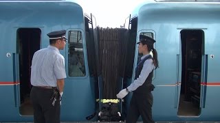 小田急 特急ロマンスカー 60000形 MSE 切り離し 解結 分割 連結解除 小田原駅 女性車掌 小田急線 小田急小田原線 2014年 9月 1080p [upl. by Eul]