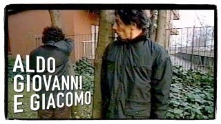 Il nascondino  Gli Svizzeri di Aldo Giovanni e Giacomo [upl. by Elahcim]