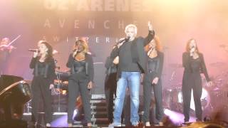 En Chantant  MIchel Sardou  Rock Oz Arènes [upl. by Burger]