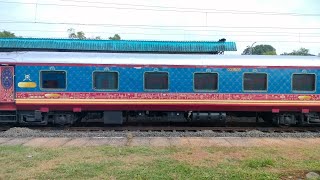 Crossing Tourist Train  Deccan Odyssey  Konkan Railway  Janshatabdi Crossing Tutari Express rail [upl. by Maag578]