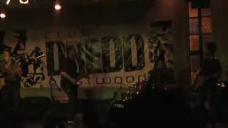 RIZAL UNDERGROUND  Bilanggo Live at Club Dredd [upl. by Hindorff93]