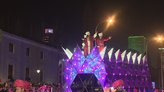 Cabalgata de los Reyes Magos en Madrid 2017 [upl. by Adnik585]