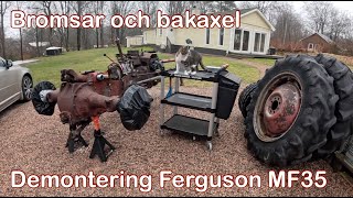 Demonteringen av min traktor fortsätter bromsar och drivaxlar  MF35 [upl. by Pogah]