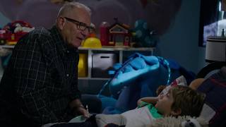 Modern Family Best moments S05E01 [upl. by Lekcar]