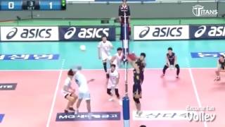 İmkansız Kurtarışlar Yapan Koreli Voleybol Oyuncusu [upl. by Ayala282]