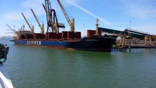 Ferry Ride View Bulk Carrier Ship Clipper Valour Schnitzer Steel Port of Oakland Alameda [upl. by Goldstein388]