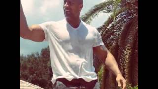 冰桶挑戰 巨石強森 Dwayne Johnson ALS Ice Bucket Challenge The Rock [upl. by Damiano253]