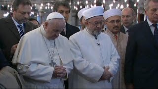 Papst Franziskus setzt in Istanbul auf Bescheidenheit [upl. by Eiramassenav]