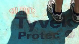 Tyvek® Protec™ Synthetic Roof Underlayment with Improved Walkability [upl. by Agata]