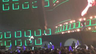 Dimitri Vegas amp Like Mike Bringing The Madness 3017122015 [upl. by Anaiek]