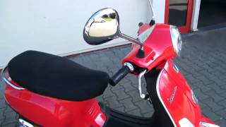 Vespa LX 50 2T 2010 Roller rot [upl. by Llecram]