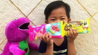 Rafa Main Petak Umpet di Taman Bermain  Beli Es Krim Spongebob amp Petrick Strawberry  Hide and Seek [upl. by Naimerej964]