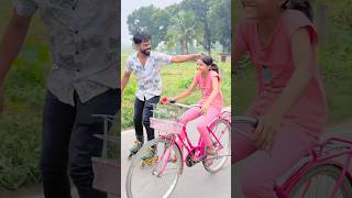 skating girl reaction shortsvideo youtubeshorts skatingboytana shorts india [upl. by Diantha]