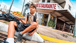 ENCONTREI O MOLEQUE PEDINDO COMIDA NA RUA… [upl. by Aknayirp845]