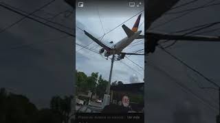 Avianca Primer aterrizaje en corozal [upl. by Ynnad]