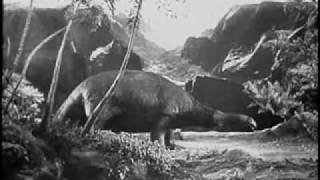 TRex vs Brontosaurus en EL MUNDO PERDIDO THE LOST WORLD 1925 Cinetel [upl. by Alviani14]