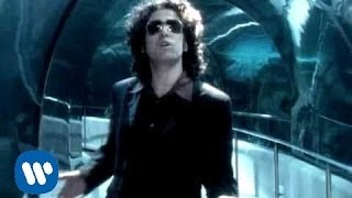 Andres Calamaro  Loco Videoclip Oficial [upl. by Anauqed]