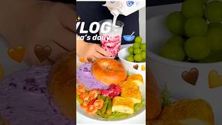 Blueberry Cheese Bagel Thick Egg Omelette Blueberry Milk [upl. by Nwahsak]