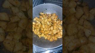 Masala idli😍Idli fry😍tadka idlifoodidlimasalaidlifry cookingbreakfastrecipeleftoveridli [upl. by Ayota]