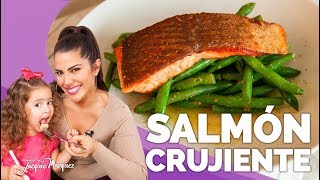 SALMON A LA PLANCHA  SALMON CON PIEL CRUJIENTE  Jacquie Marquez [upl. by Ellenig]