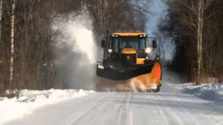 JCB Fastrac mit dem Schneepflug unterwegs Produktvideo  LandtechnikTV [upl. by Ylas651]