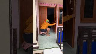 Pintu kok bisa ketawa  shorts comedy ngakak funny lucu youtubeshorts [upl. by Ferna]