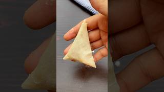 New Easy Samosa Folding Method shorts samosa samosafilling trending samosafoldingtechniques [upl. by Redlac]