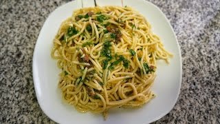 Espaguetis con anchoas  Receta de pasta fácil y deliciosa [upl. by Alvie884]