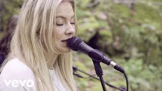 Astrid S  Does She Know Acoustic [upl. by Aehcim]