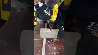 Taladro Inalambrico DEWALT DCD771 Perforación en Madera boxing DEWALT [upl. by Oalsecnew]