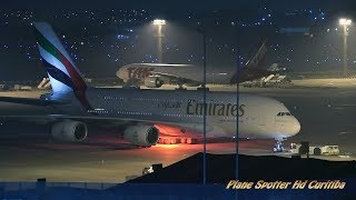 Decolagem na madrugada do maior avião de passageiros do mundo Airbus A380 GRU Airport [upl. by Ettevad96]