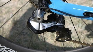 AN INSIDE LOOK TO THE DI2 DERAILLEUR rear mech [upl. by Eniale886]