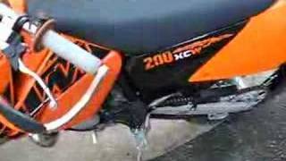 2007 KTM 200 XCW [upl. by Achilles]